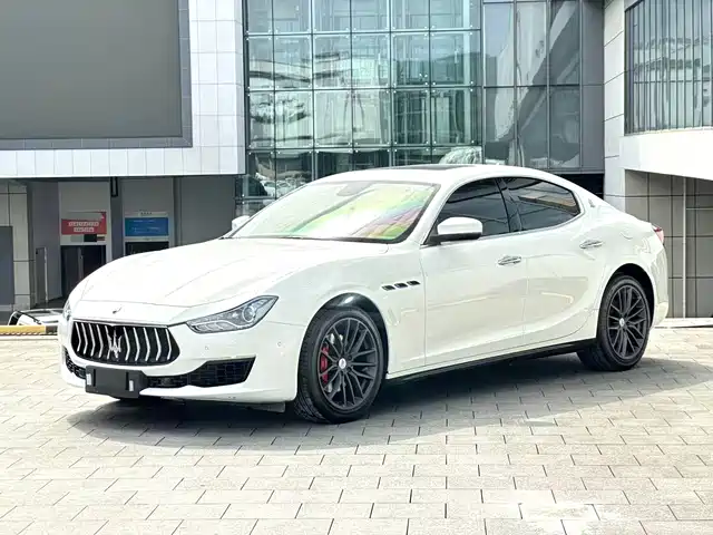 MASERATI GHIBLI