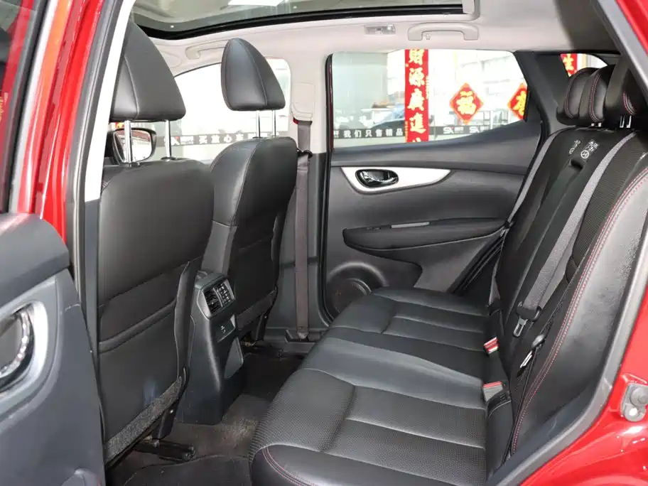 Nissan Qashqai — миниатюра 11
