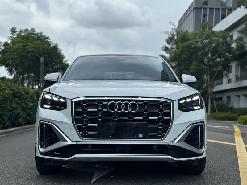 Audi Q2L 2023 35TFSI