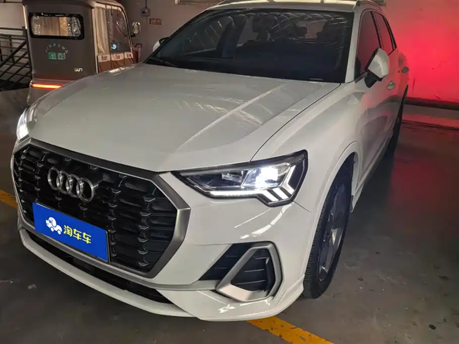 Купить Audi Q3
