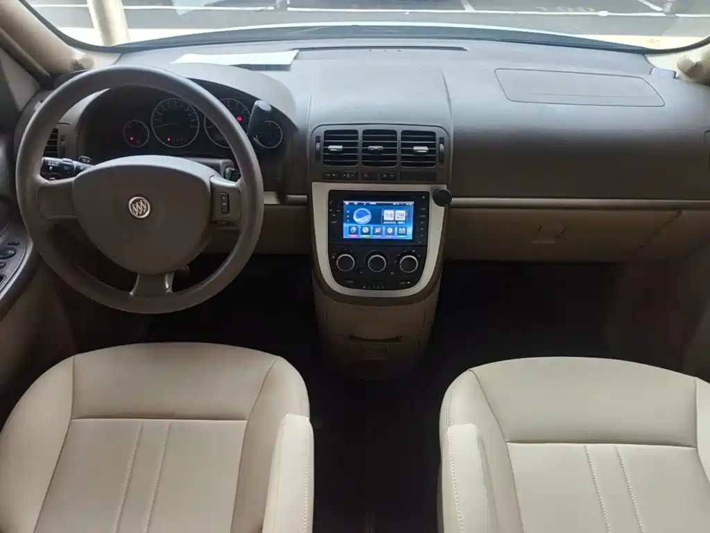 Buick GL8 — миниатюра 10