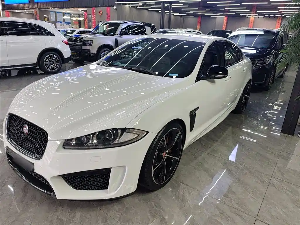Jaguar XF 2015