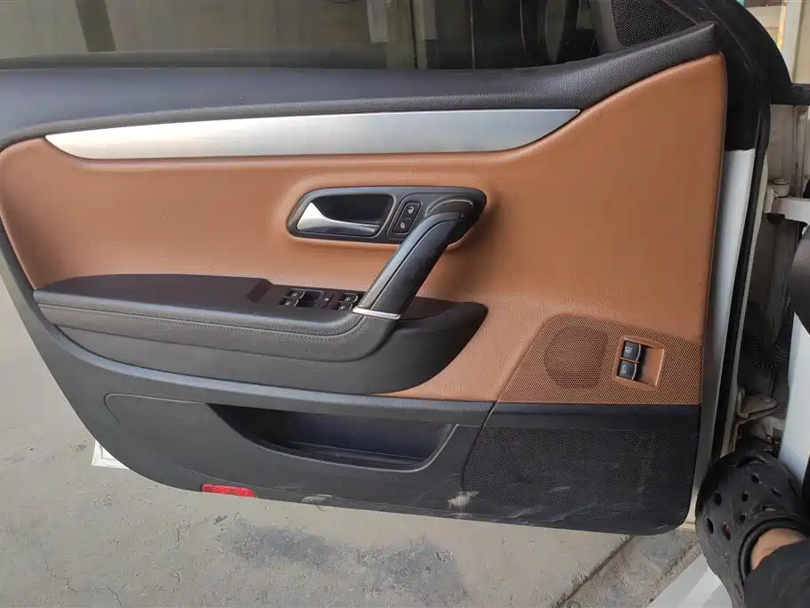 Volkswagen FAW - Passat CC CC 2012 2.0TSI Luxury