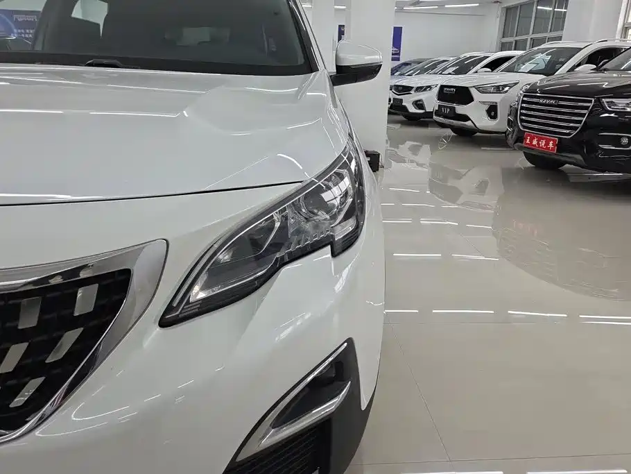 Peugeot 4008 — миниатюра 5
