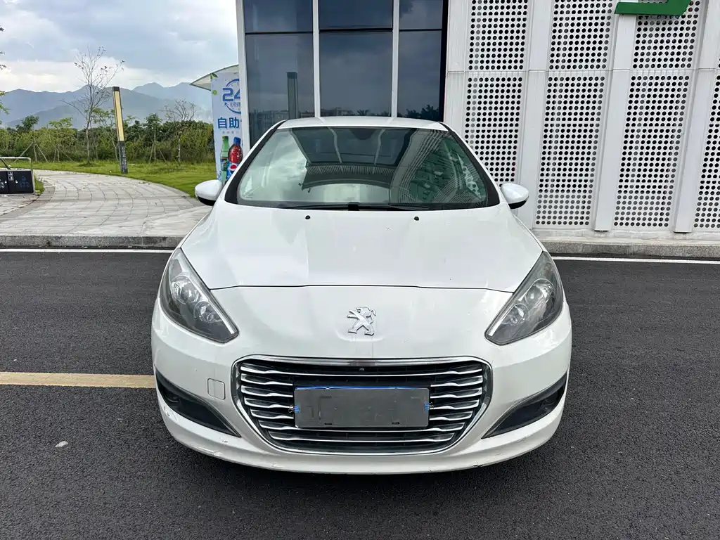 PEUGEOT  308