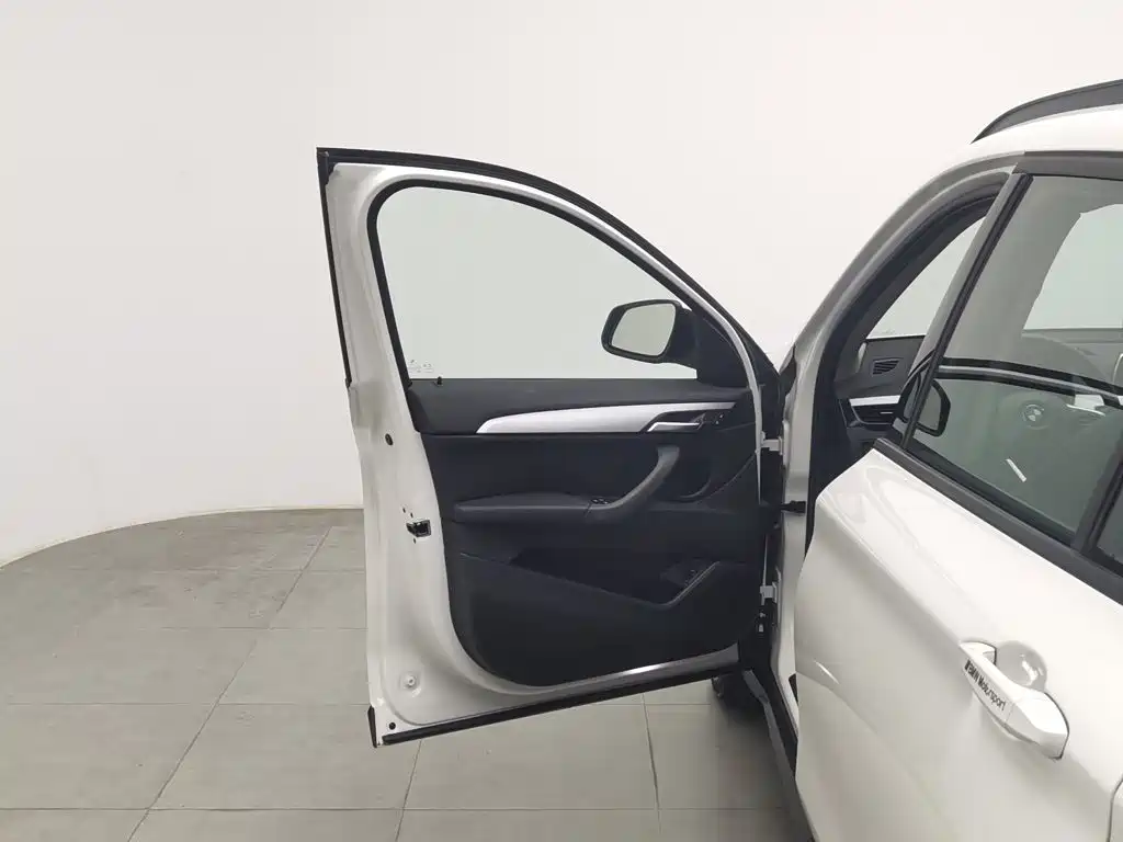 BMW X1 — миниатюра 8