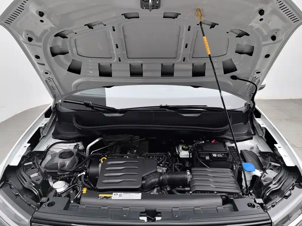 Volkswagen Tharu — миниатюра 6