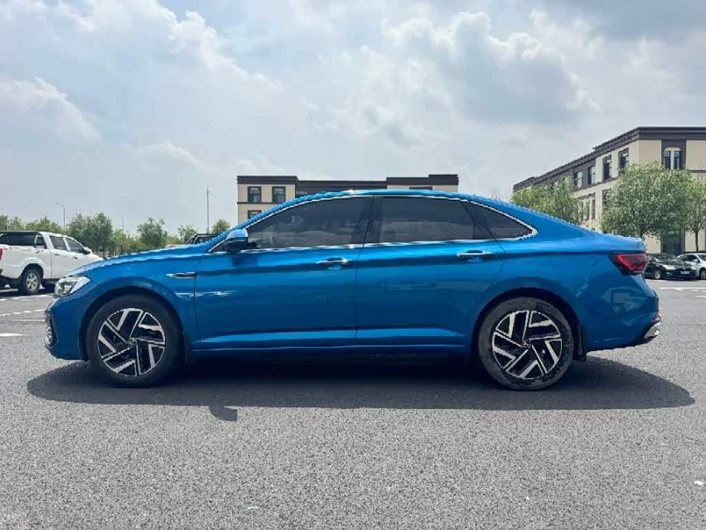Jetour Jetour X70 PLUS 1.4 л 2022 г. Голубой, пробег 34000 км
