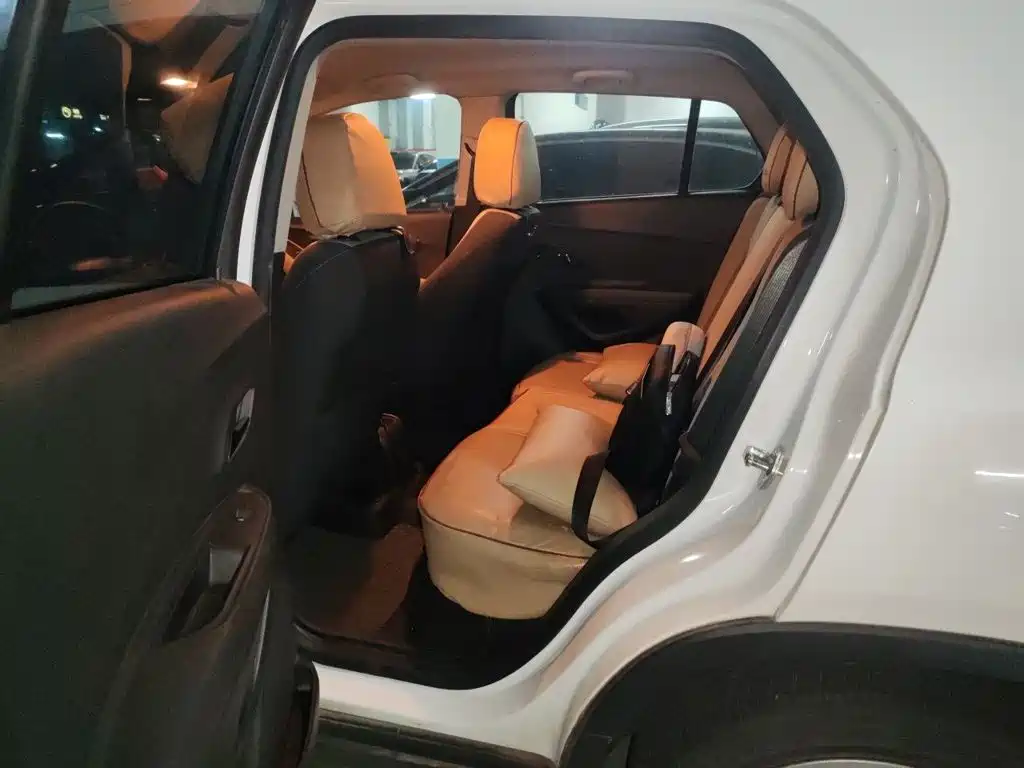 Chevrolet Trax — миниатюра 13