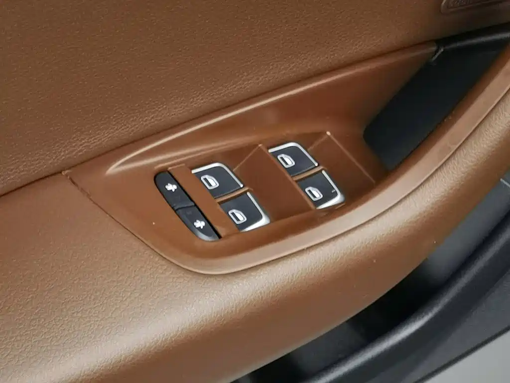 Audi A6L — миниатюра 9