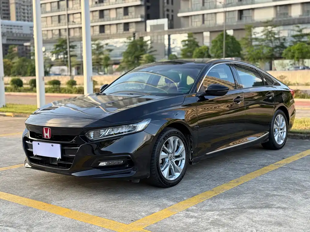 Купить Honda Accord
