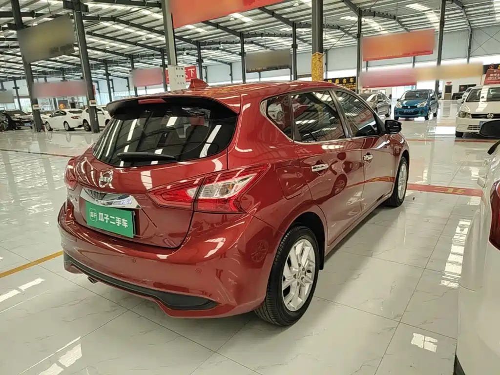 Nissan Tiida — миниатюра 7
