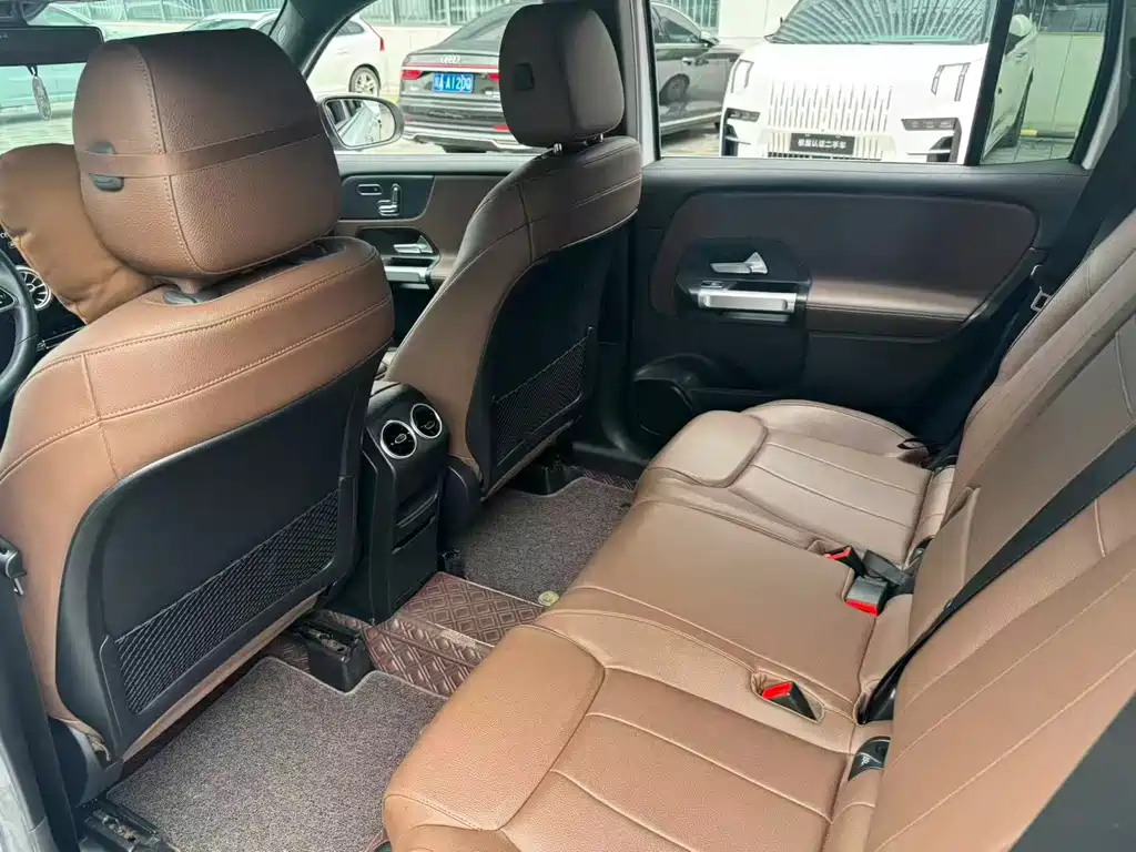 Mercedes-Benz GLB — миниатюра 5
