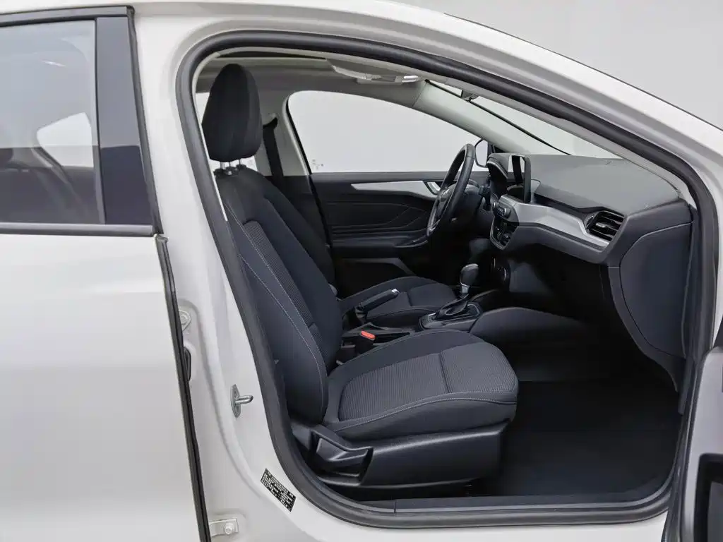 Ford Focus — миниатюра 23