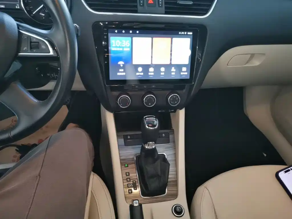 Skoda Octavia — миниатюра 14