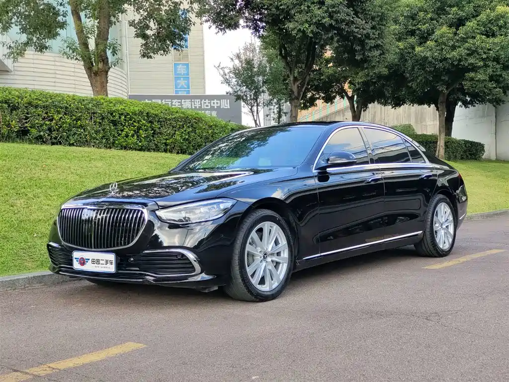 Mercedes-Benz S-Class 2024