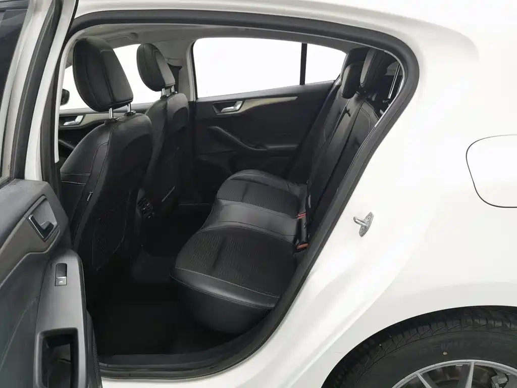 Ford Focus — миниатюра 15