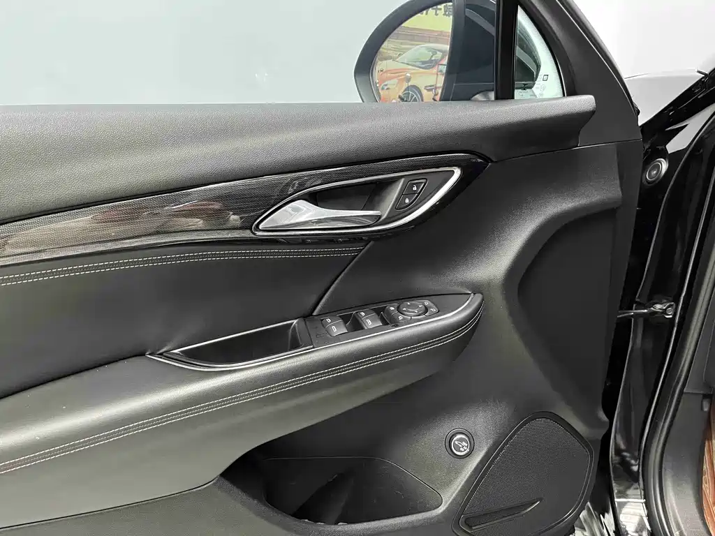 Buick Envision Plus — миниатюра 6