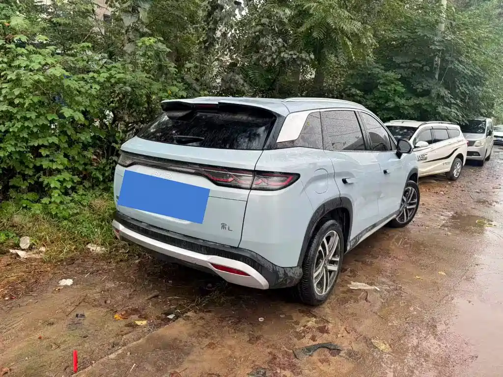 BYD L DM-i — миниатюра 8