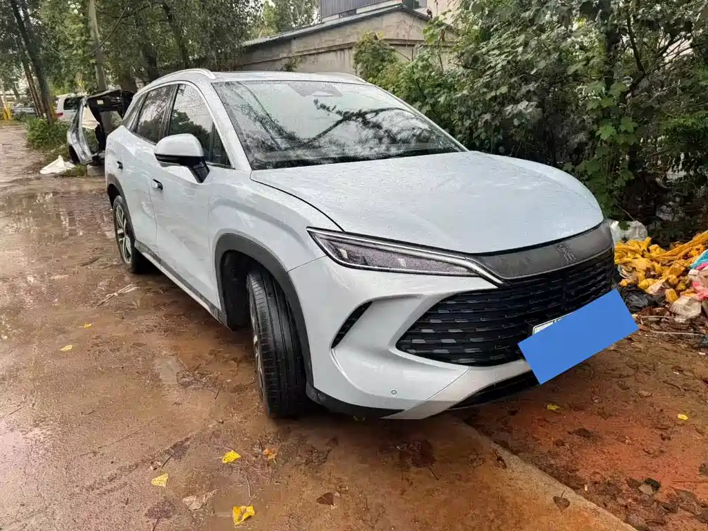 BYD L DM-i — миниатюра 2