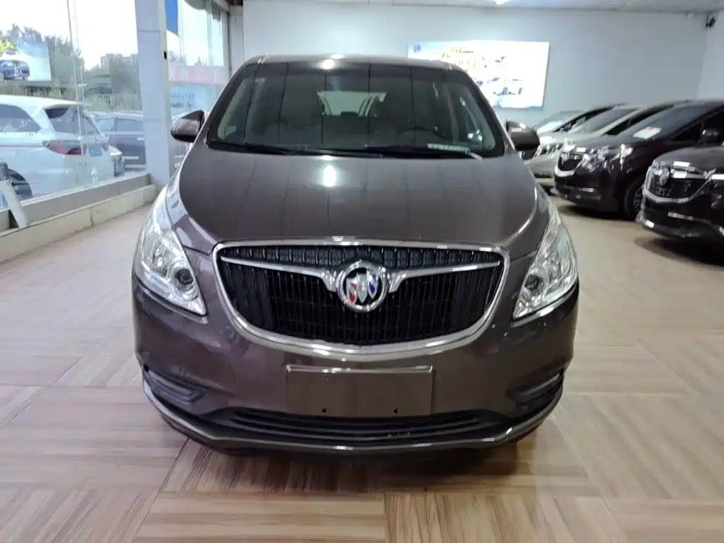 Buick GL8 — миниатюра 3