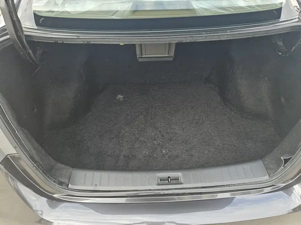 Nissan Sylphy — миниатюра 12