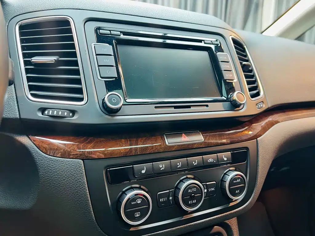 Volkswagen Sharan — миниатюра 21