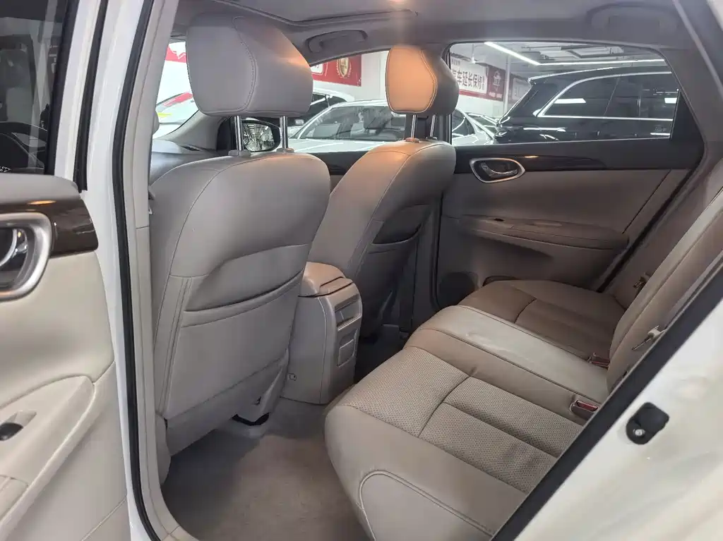 Nissan Sylphy — миниатюра 10