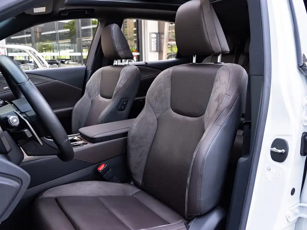 Lexus RX New Energy — миниатюра 11
