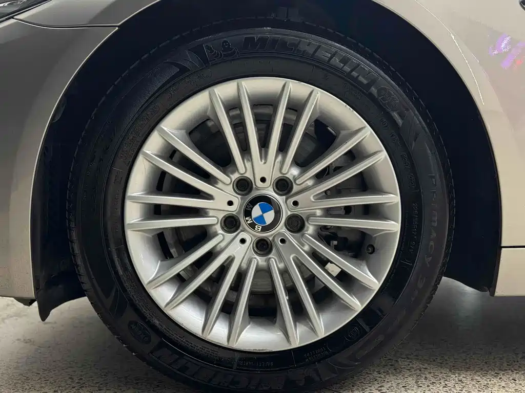 BMW 5 Series 5 2014 525Li Lead