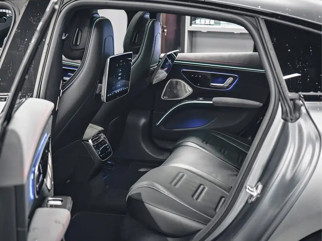 MERCEDES-BENZ EQS AMG