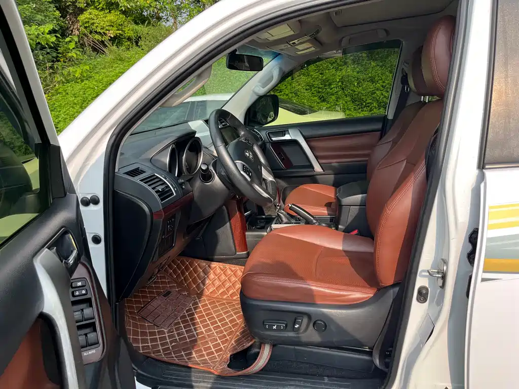 Toyota Land Cruiser Prado 2017 2.7L