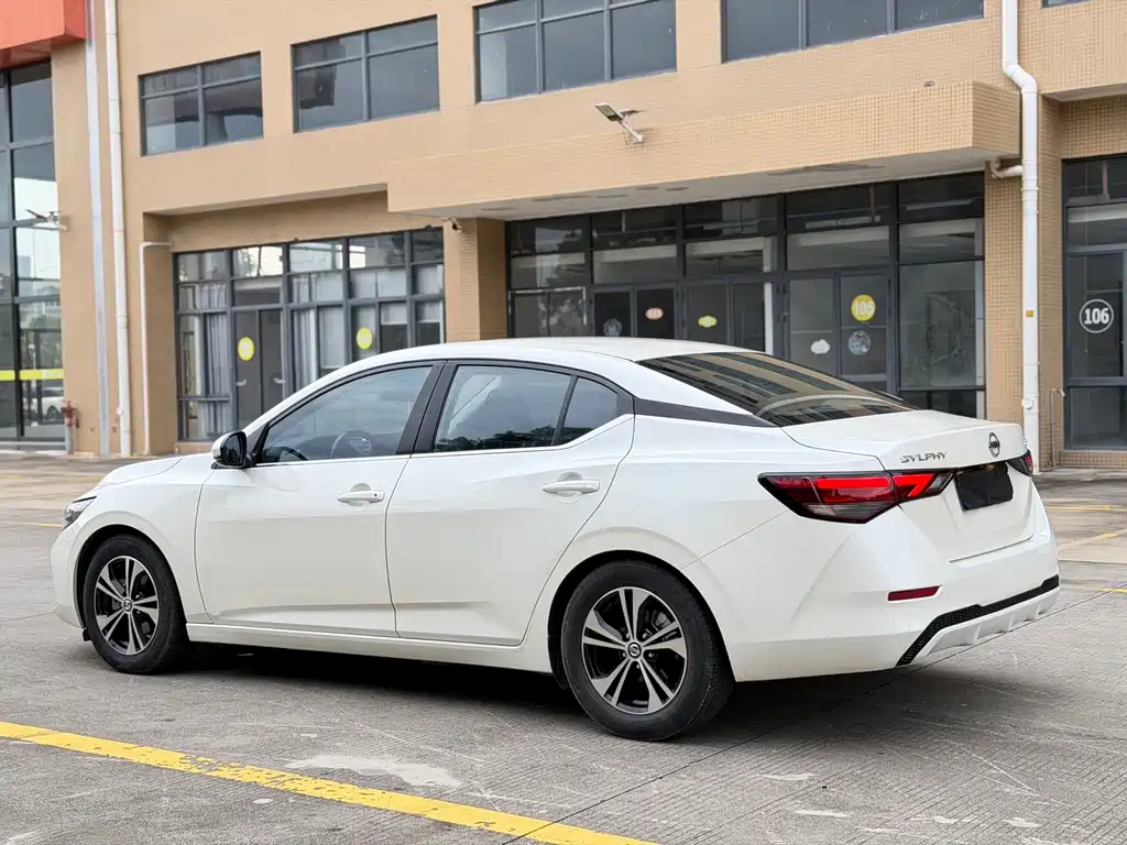 Nissan Sylphy — миниатюра 16