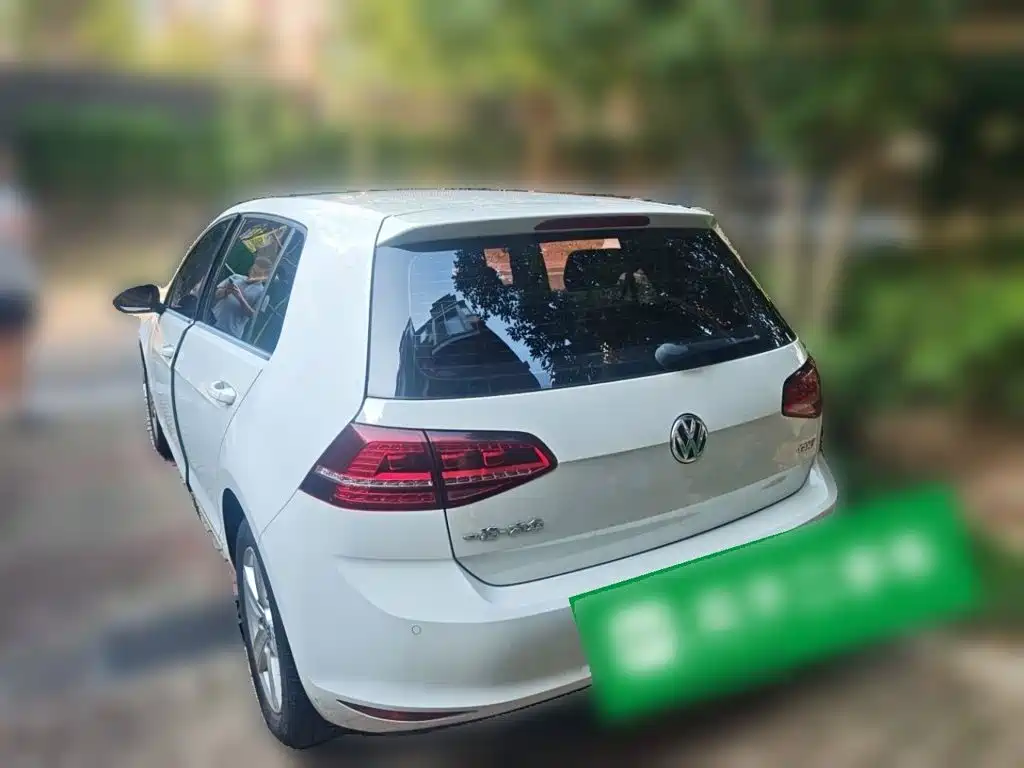 Volkswagen Golf — миниатюра 25