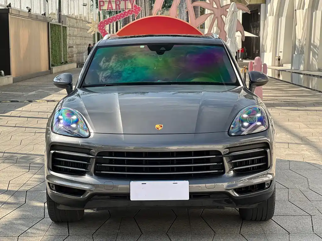 PORSCHE CAYENNE