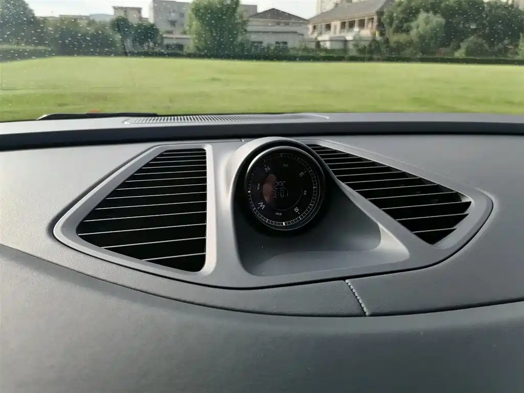 PORSCHE MACAN NEW ENERGY