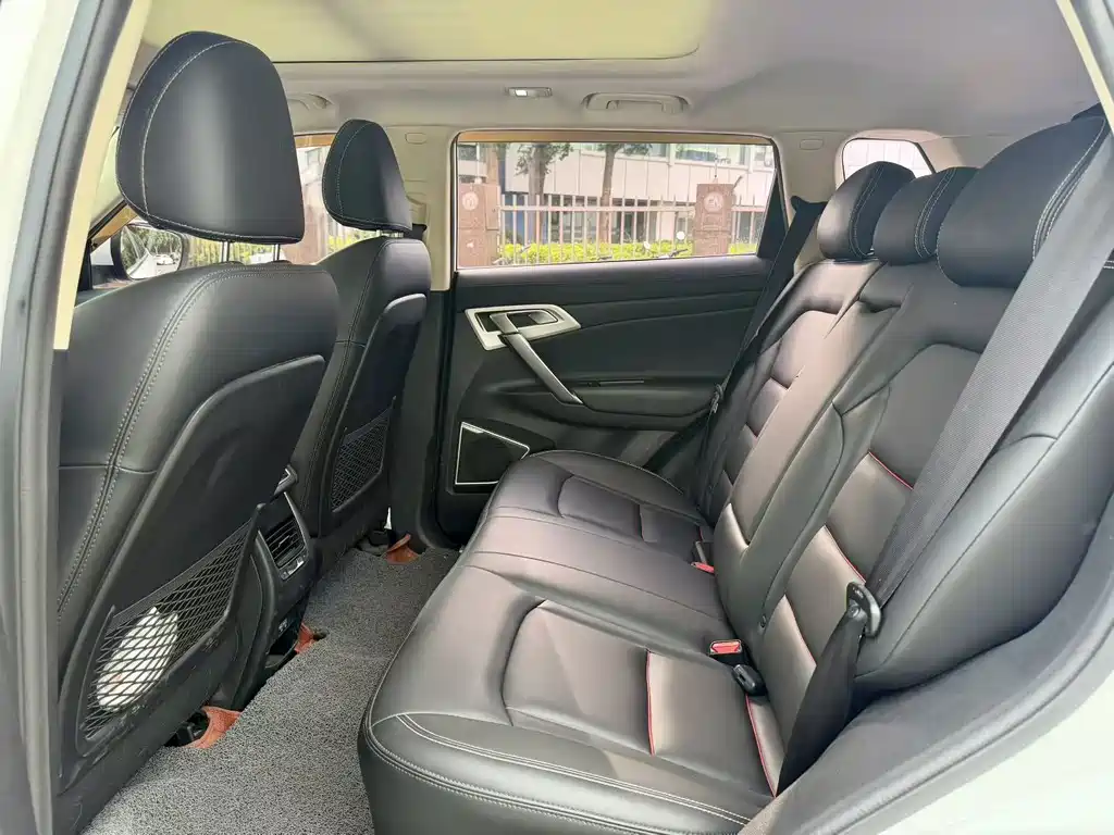Geely Boyue — миниатюра 9