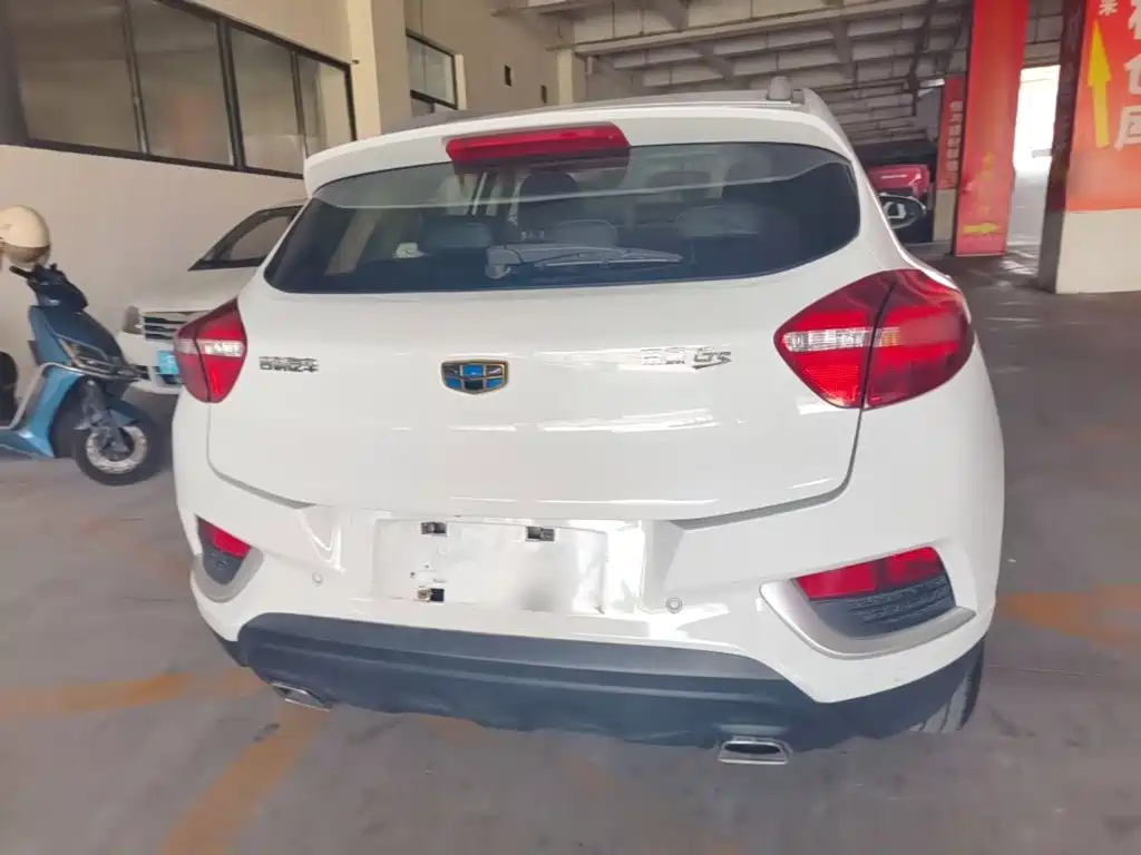 Geely Emgrand GS — миниатюра 6