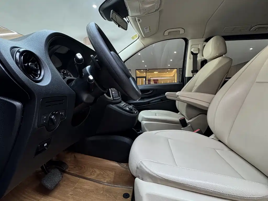 Mercedes-Benz Vito — миниатюра 10