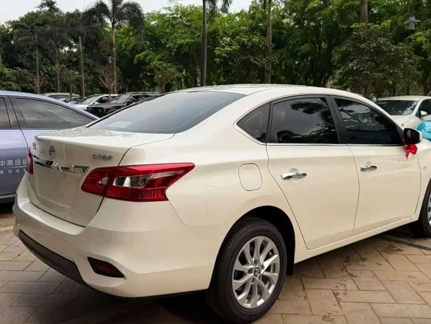 Nissan Sylphy 1.6 л 2026 г. Белый, пробег 6000 км