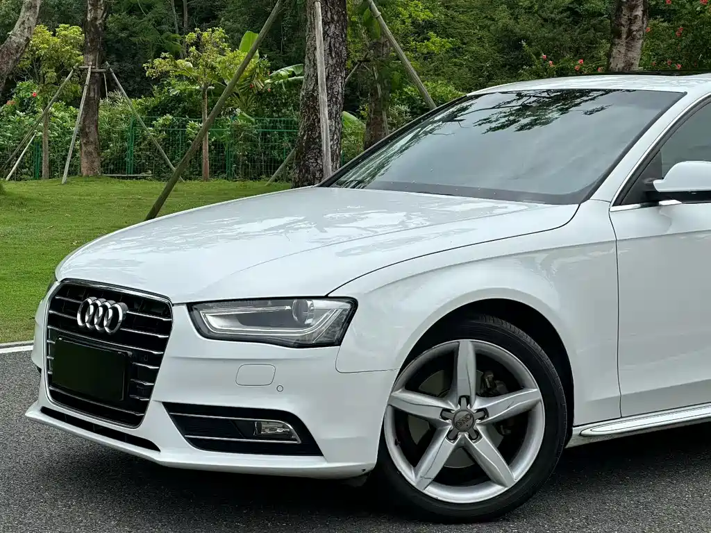 Audi A4L 2016 35 TFSI AT