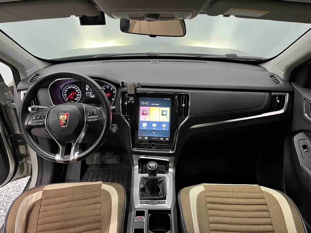 Roewe RX5 — миниатюра 10