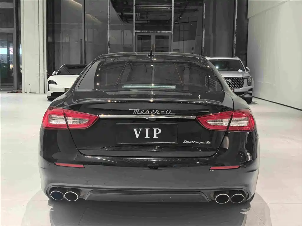 Maserati Quattroporte — миниатюра 8