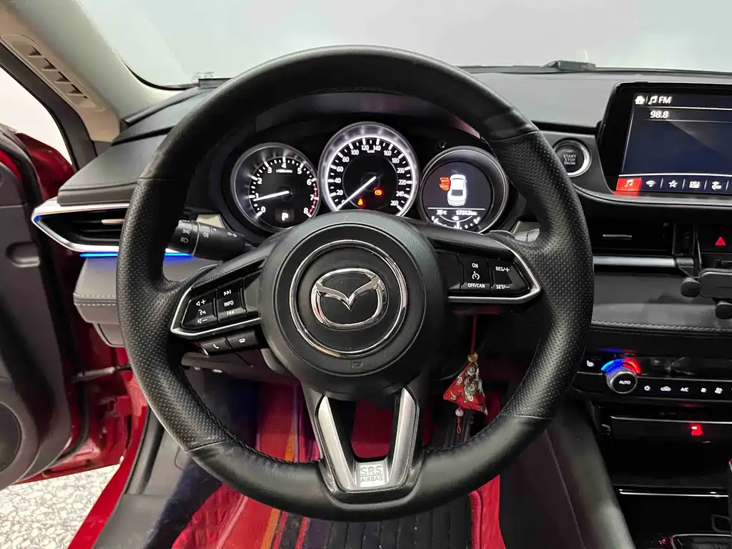 Mazda Atenza — миниатюра 8