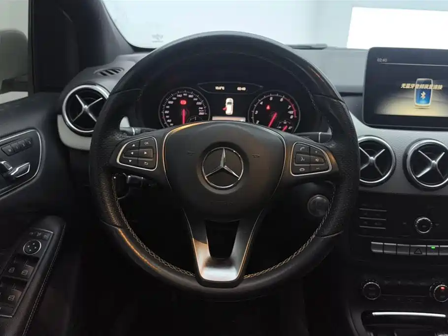 MERCEDES-BENZ B CLASS