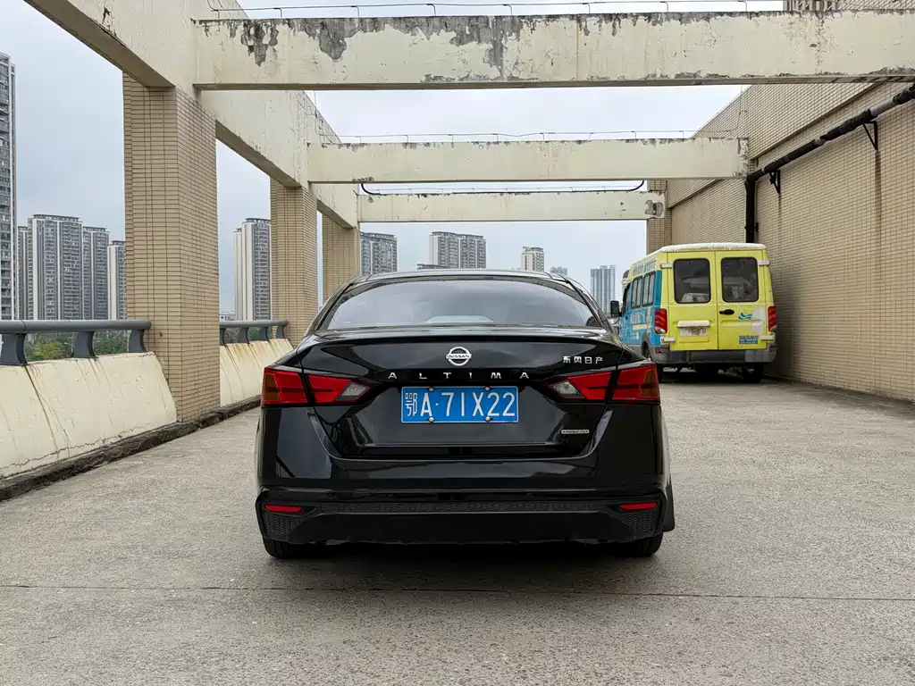 Nissan Teana — миниатюра 15