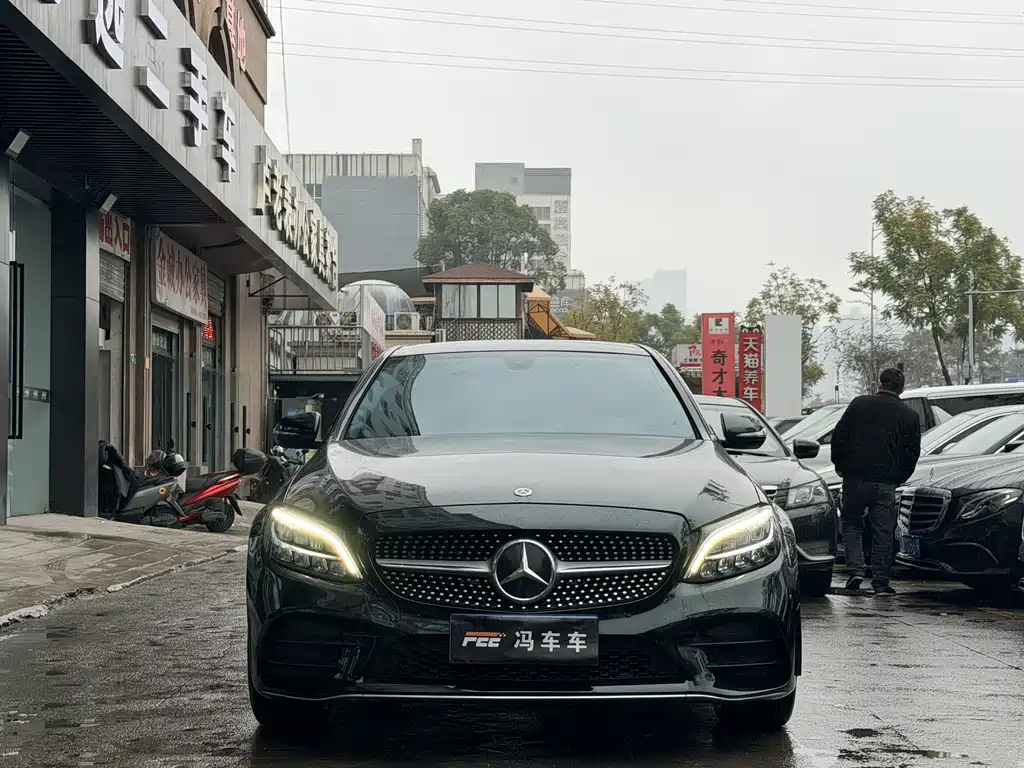 MERCEDES-BENZ C CLASS
