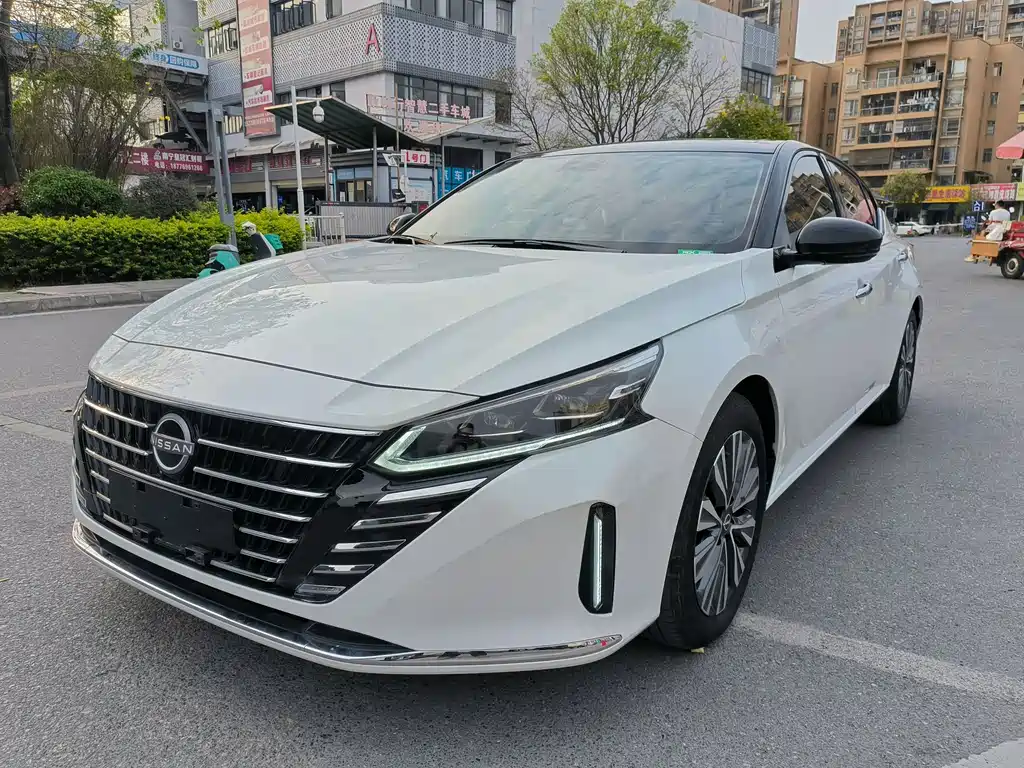 NISSAN TEANA