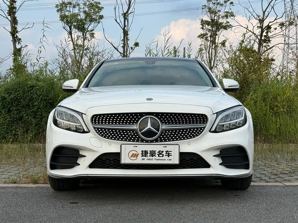 Mercedes-Benz C-Class — миниатюра 2