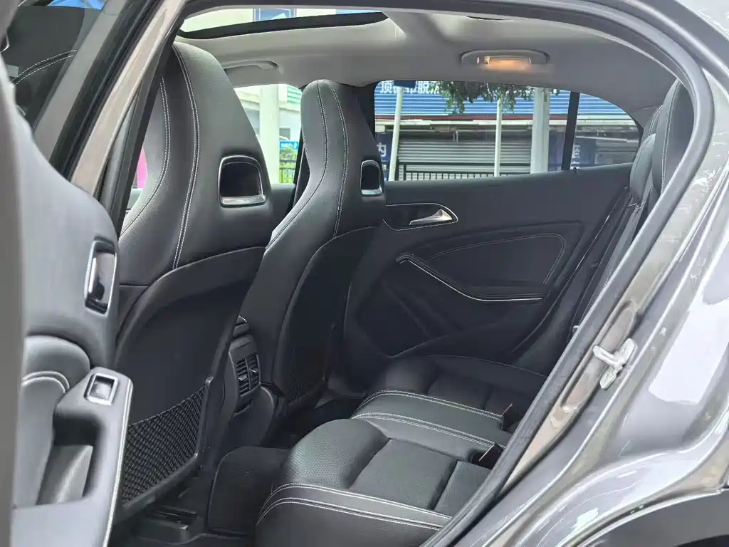 Mercedes-Benz GLA 2016 GLA 200